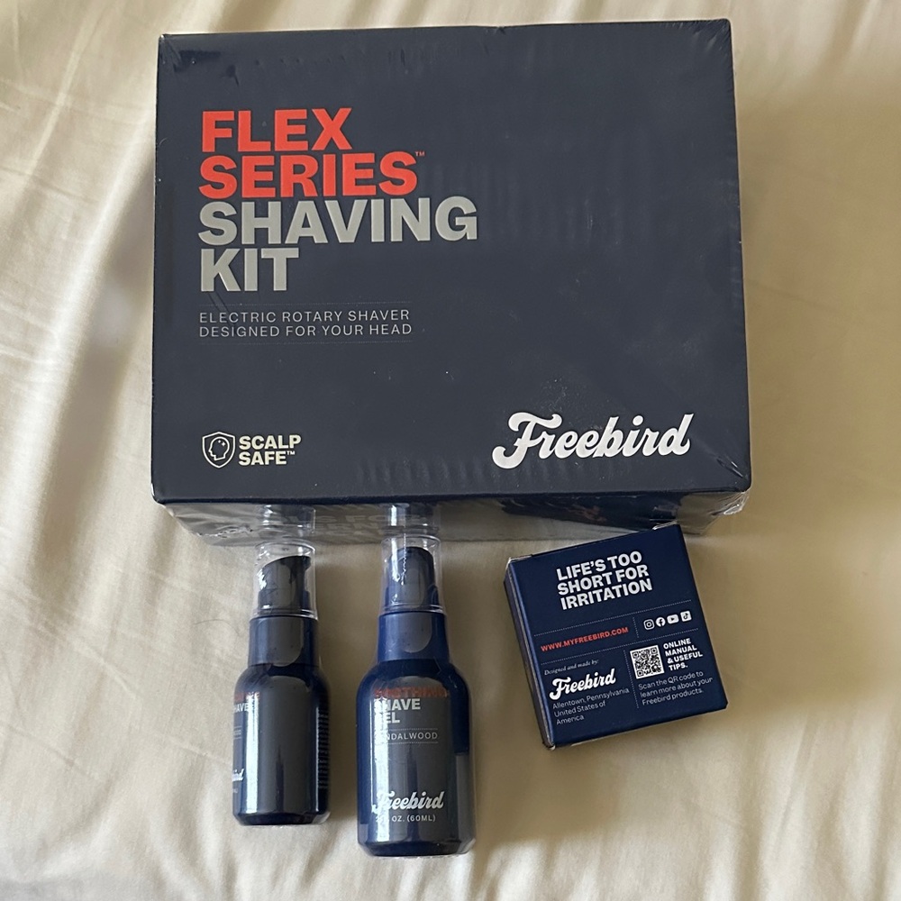 Freebird Flex Series Shaving Kit - Black and Blue